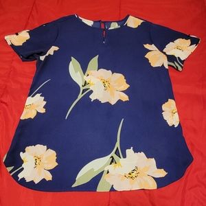 🟡3 x $22 Flowers Top